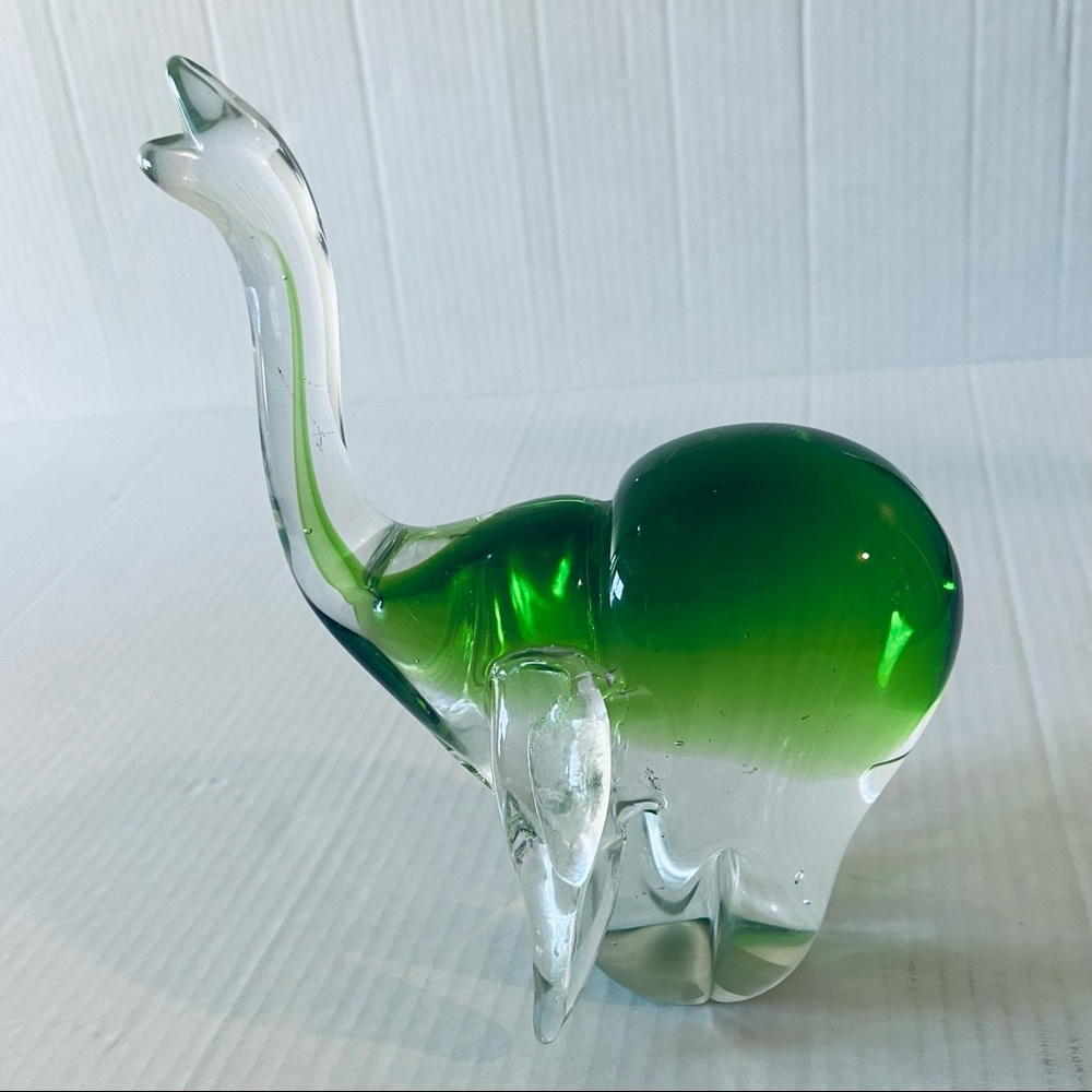 VTG Green Glass Murano Collectible Elephant Figurine